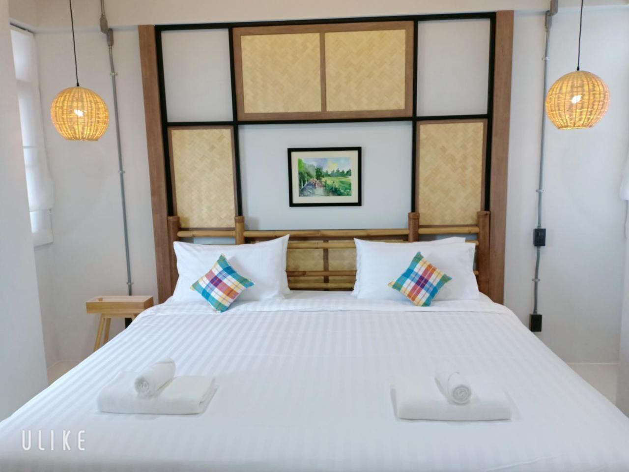 Luck Esan Loft Hotel Ubon Ratchathani Exterior photo